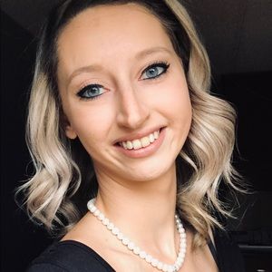 Meet your Posher, Brianne